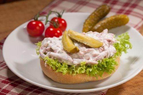 Lieferservice Berlin halbes Currysalatbrtchen online bestellen belegte Brtchen bringdienst Frhstck